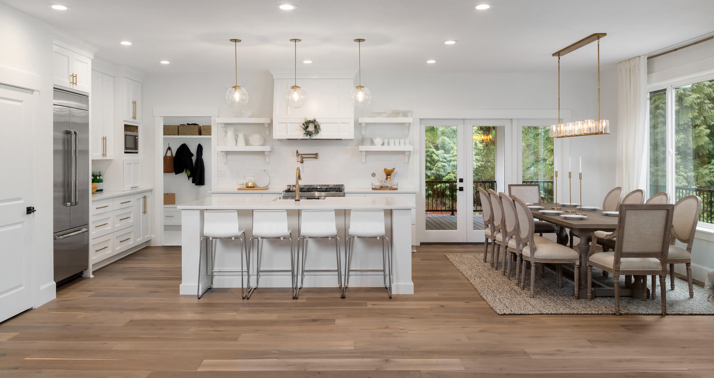 Kitchen & Dining