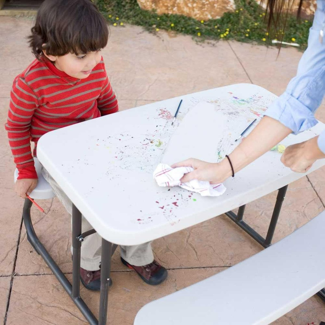 Lifetime 4 Seater Plastic Picnic Table - Almond