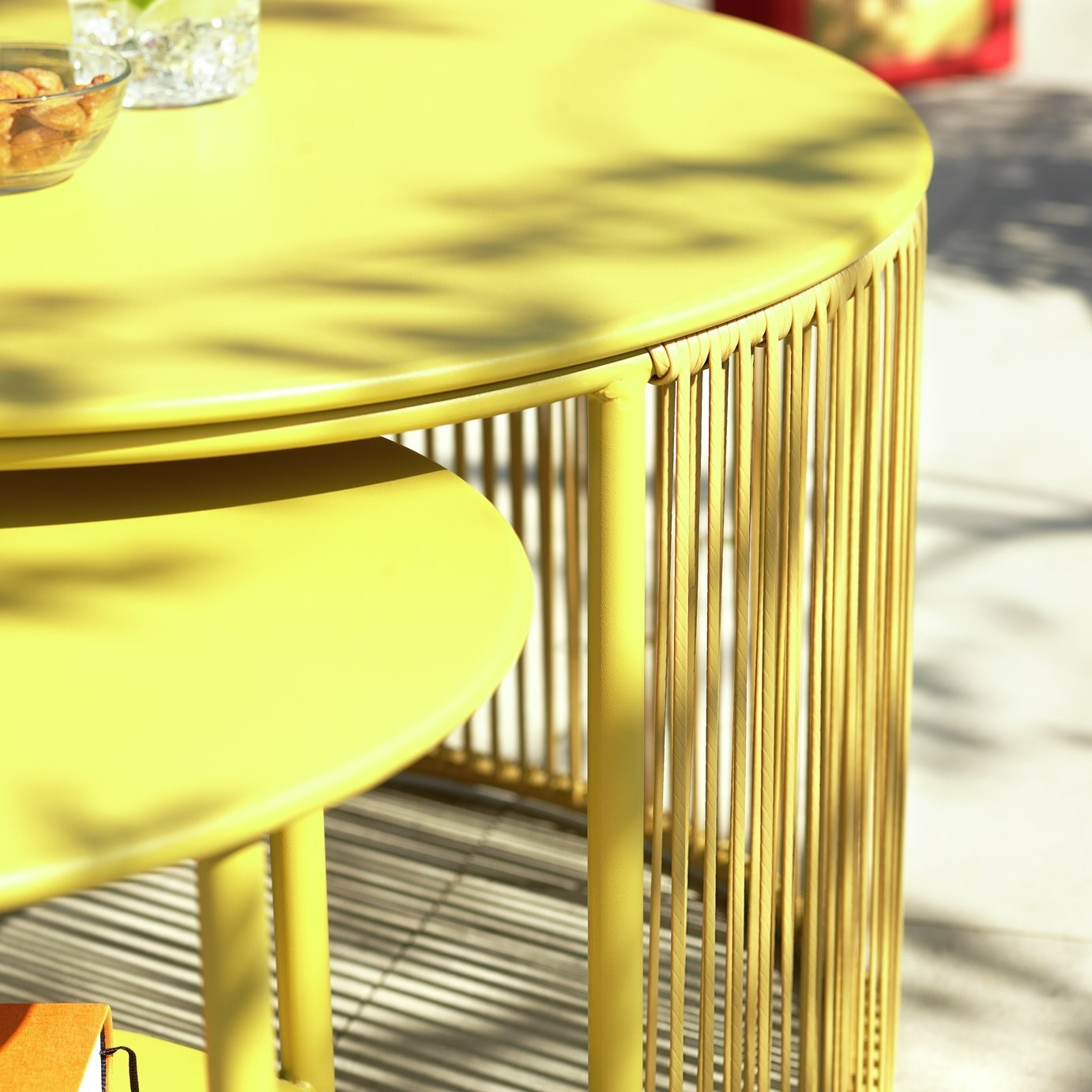 Ipanema Metal Garden Coffee Table - Yellow | Compact garden coffee table set