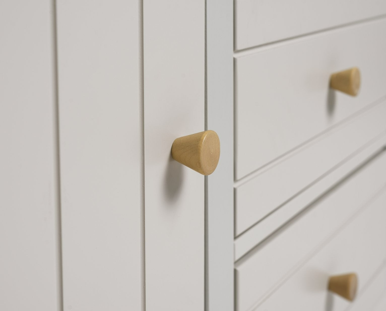 Bournemouth 4 Door 3 Drawer Sideboard -Light Grey | Сountry style buffet Cabinet