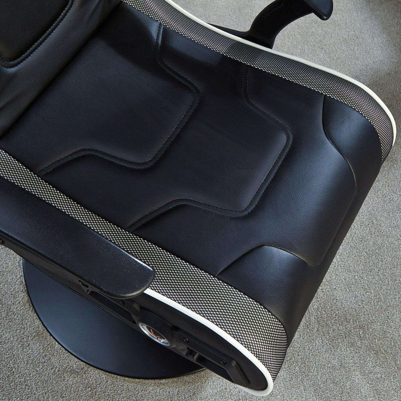 X Rocker Bolero 2.1 Audio Neo Motion LED Junior Gaming Chair