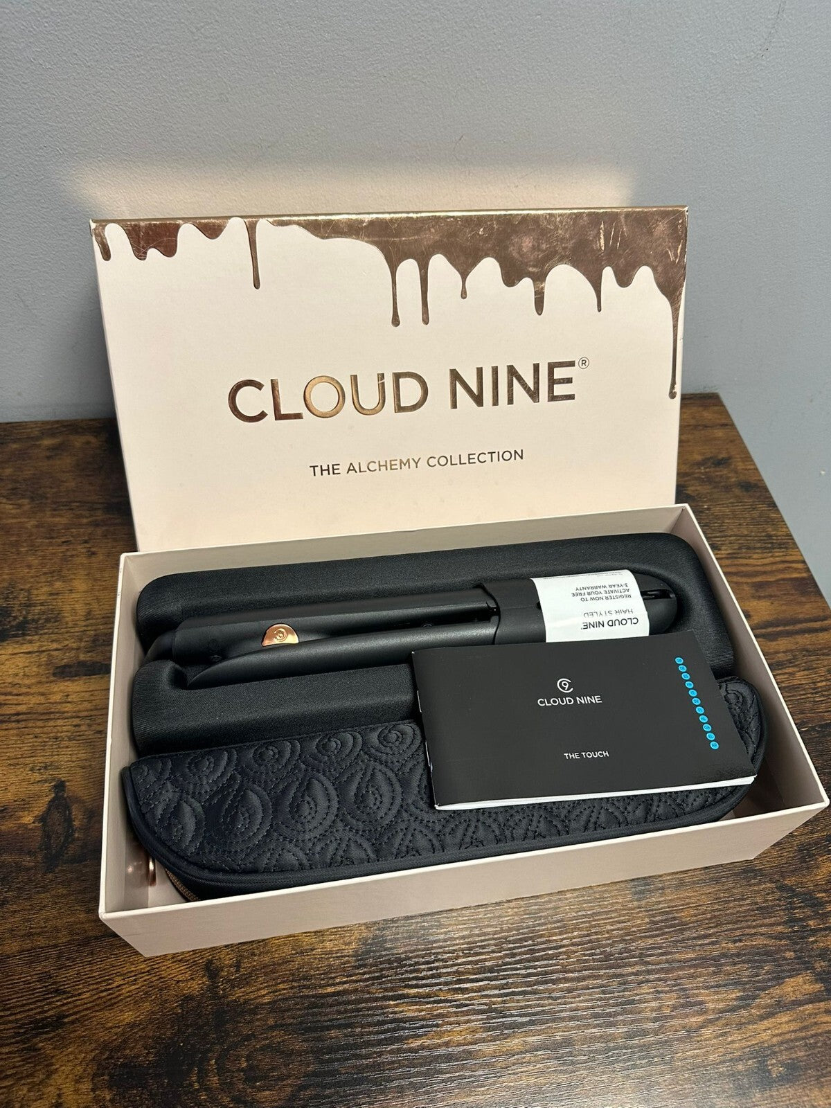 Cloud 9 Standard Iron Hair Straighteners Alchemy Gift Set