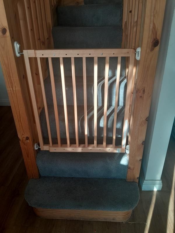 Cuggl Natural Wooden Extending Safety Gate | Child Pet Safety Stair Gate Barrier