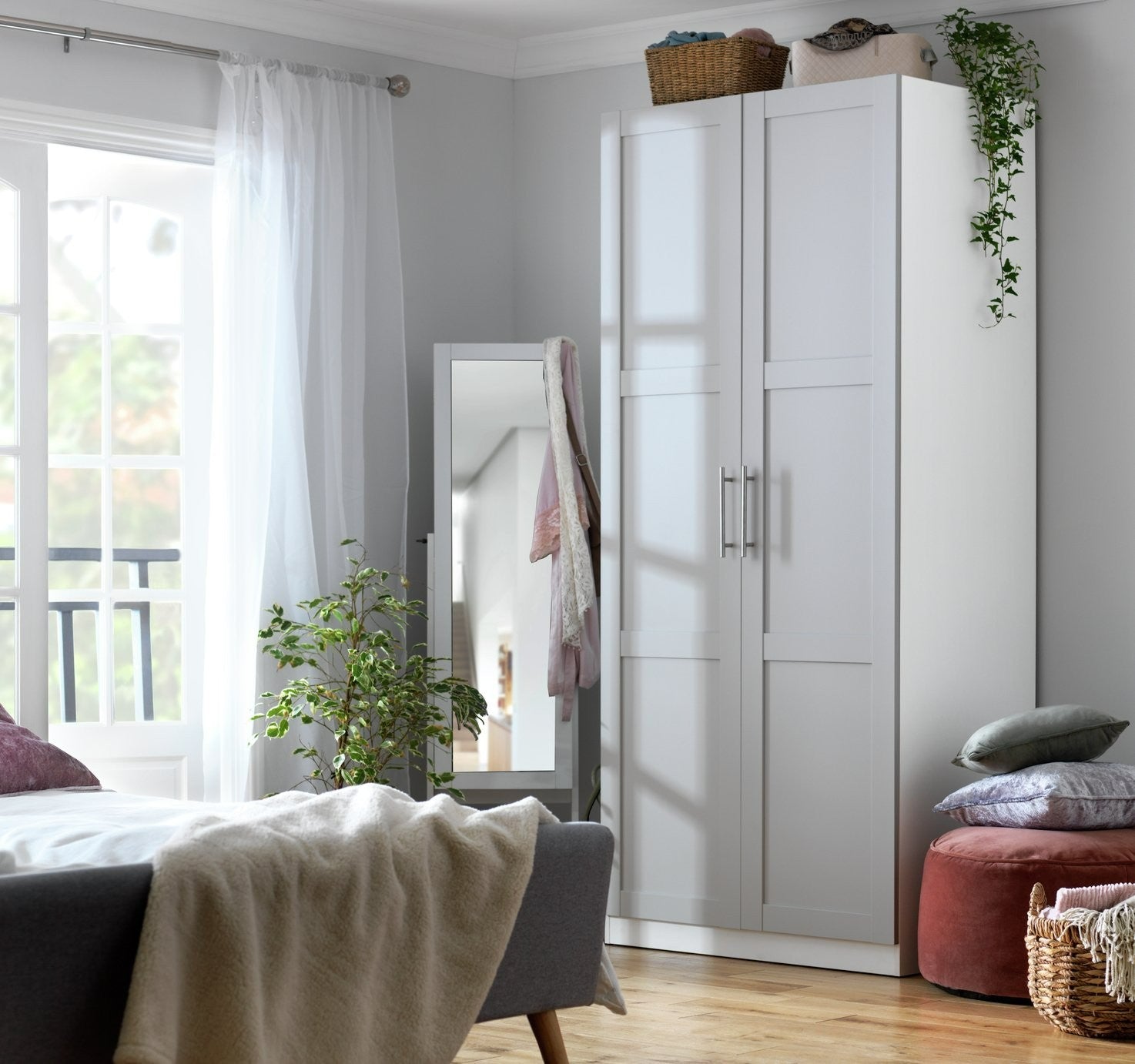 Munich Panelled 2 Door Wardrobe - White | Modern white wardrobe