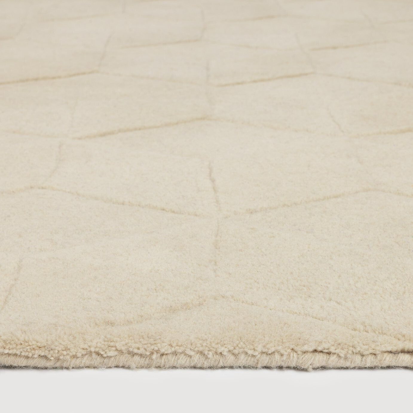 Habitat 60 Geo Carved Rug - 120x170cm - Natural
