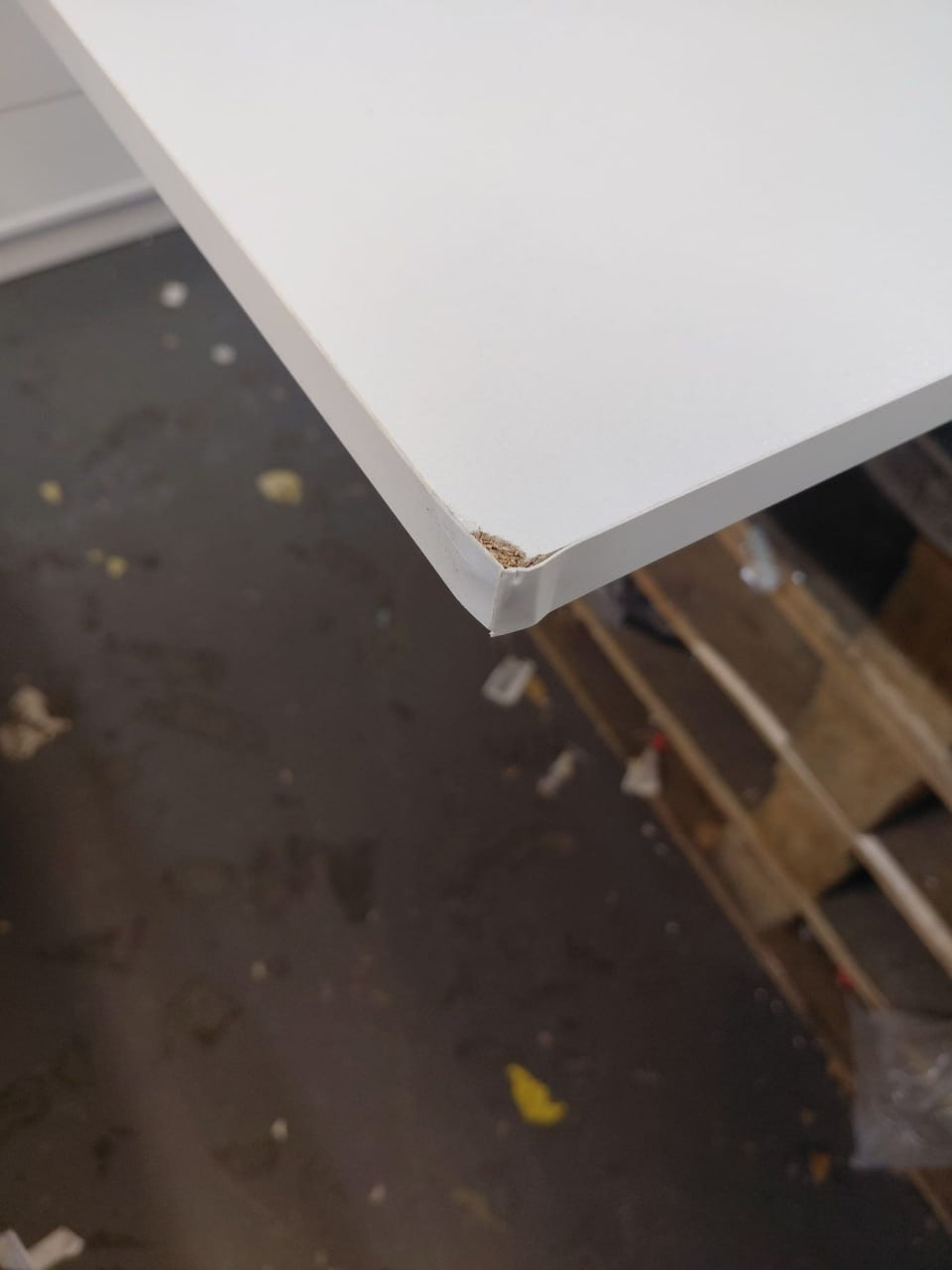 Gaming Desk - White ( B Grade 1046.)