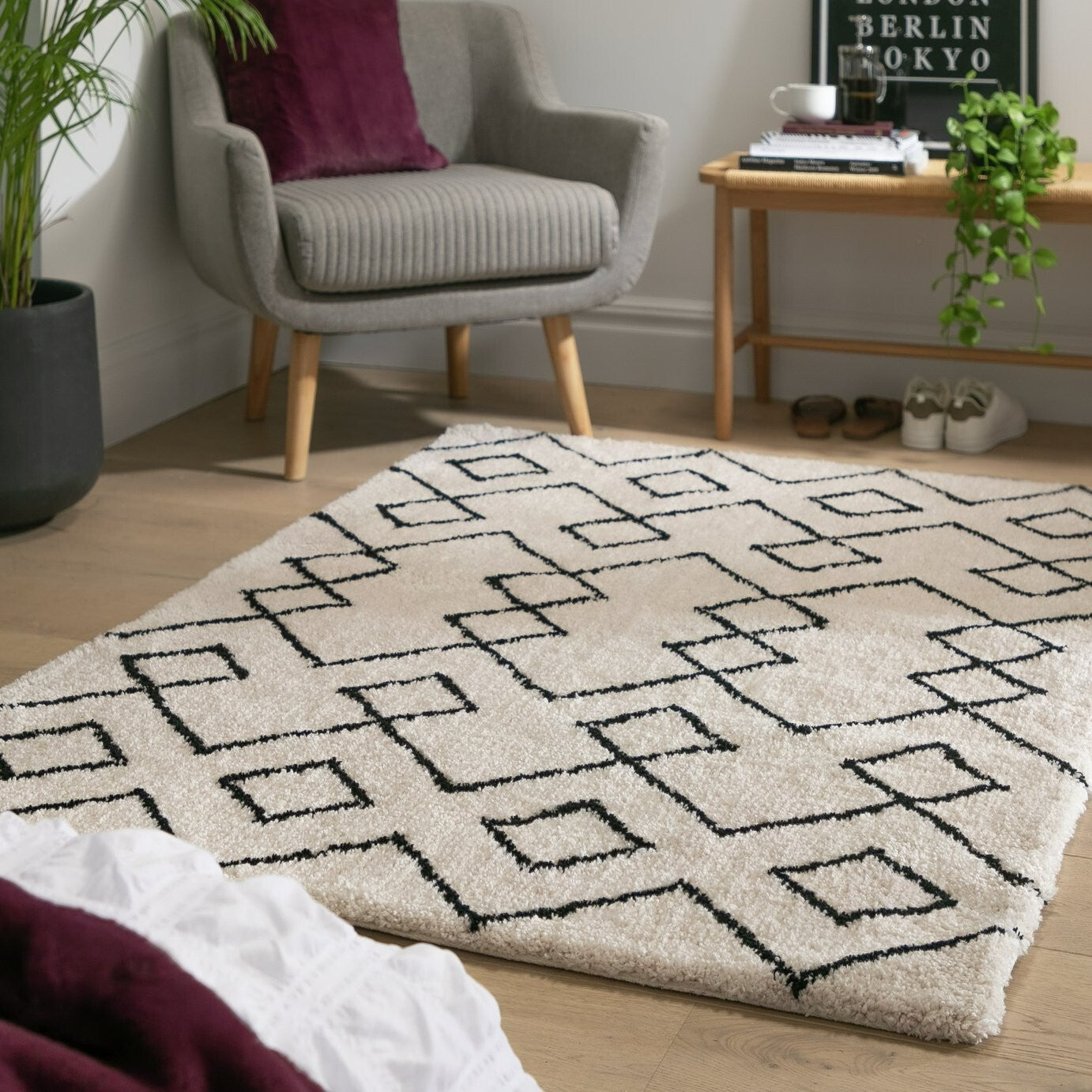 Habitat Diamond Tufted Cream & Black Shaggy Rug - 230x160cm