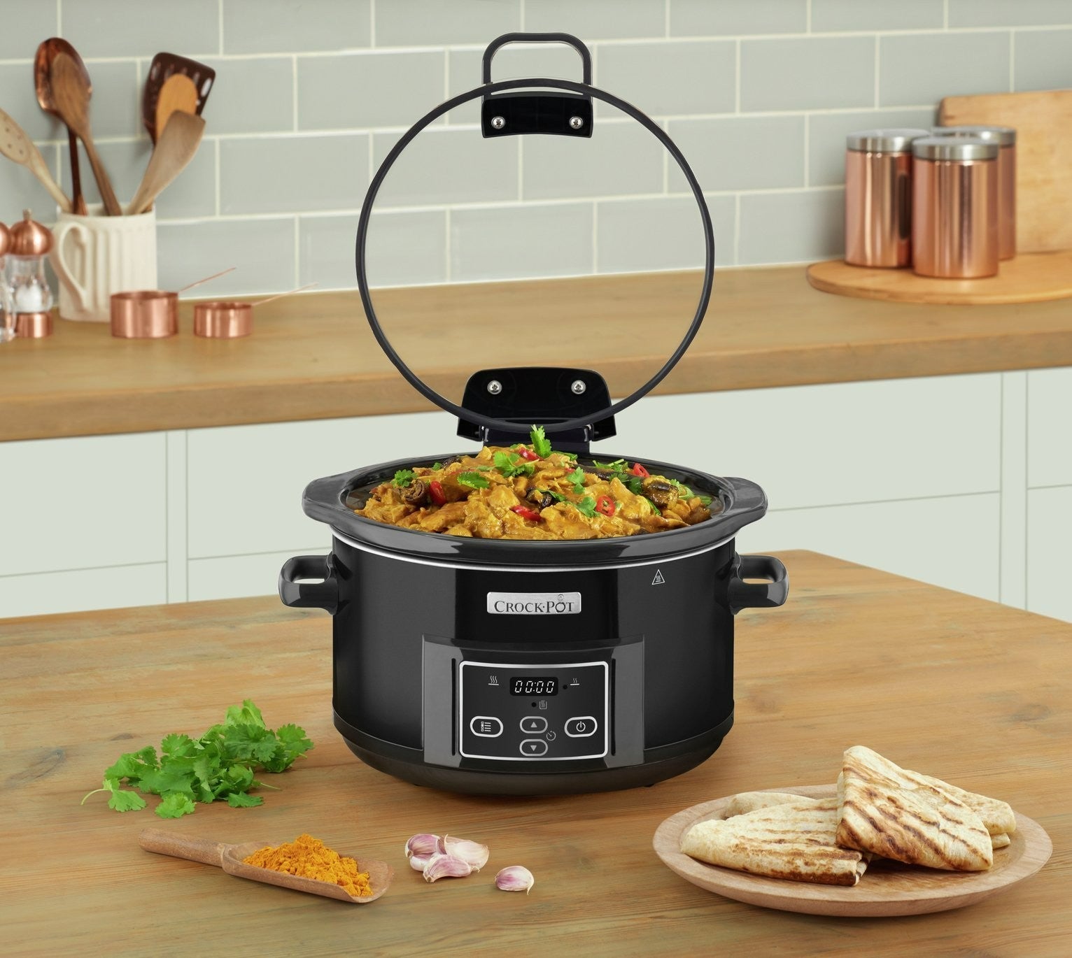 Crockpot 4.7L Hinged Lid Digital Slow Cooker - Black