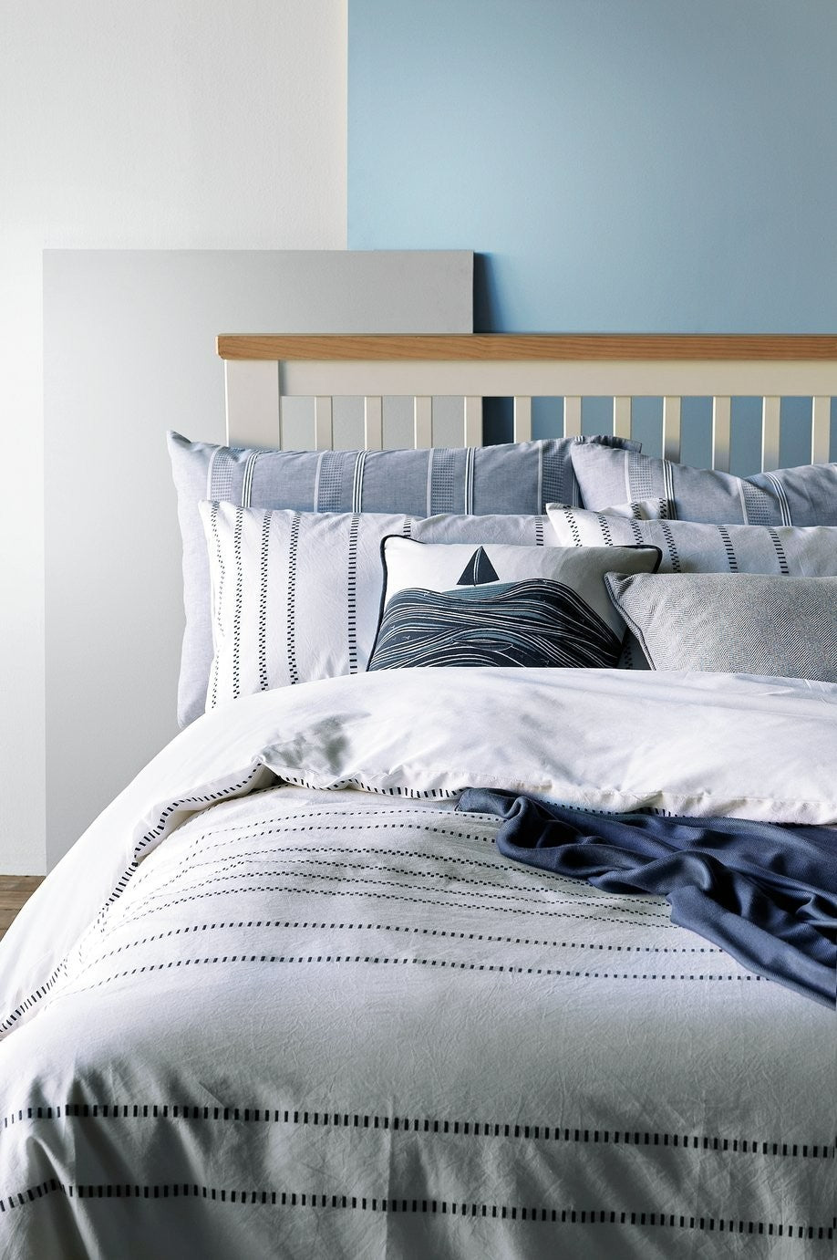 Home Aubrey Kingsize Wooden Bed Frame - Two Tone | Modern Solid Wood King Bed