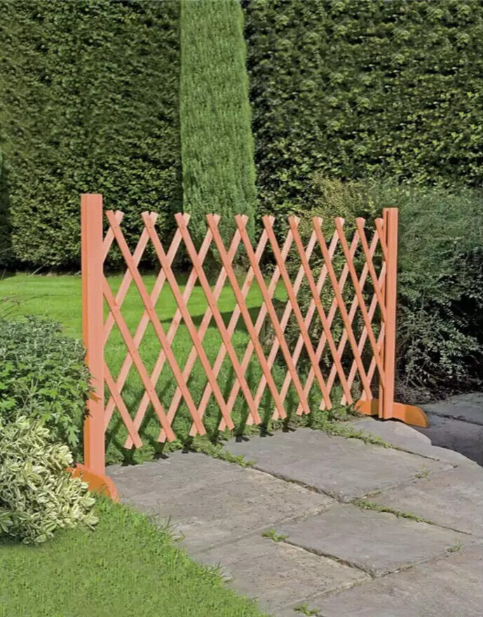 Wooden Expanding Fencing | Expanding Garden Fence Panels for Privacy Security