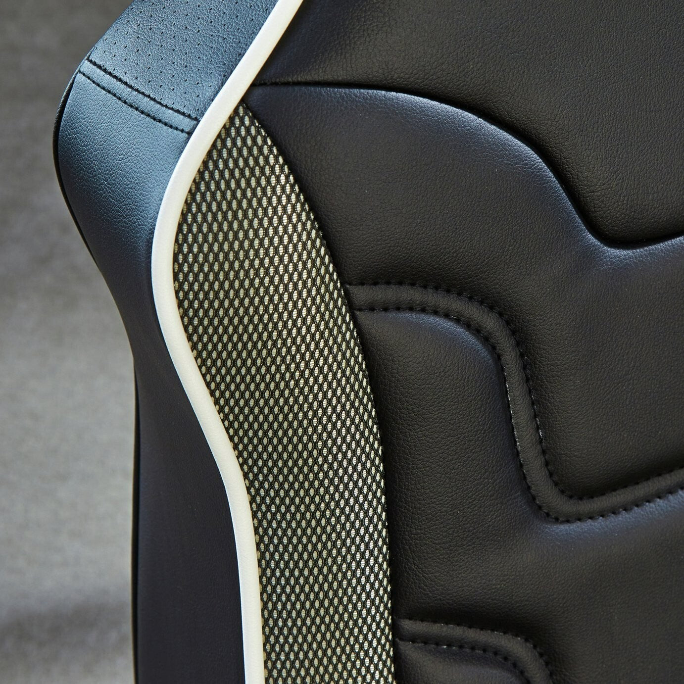 X Rocker Bolero 2.1 Audio Neo Motion LED Junior Gaming Chair