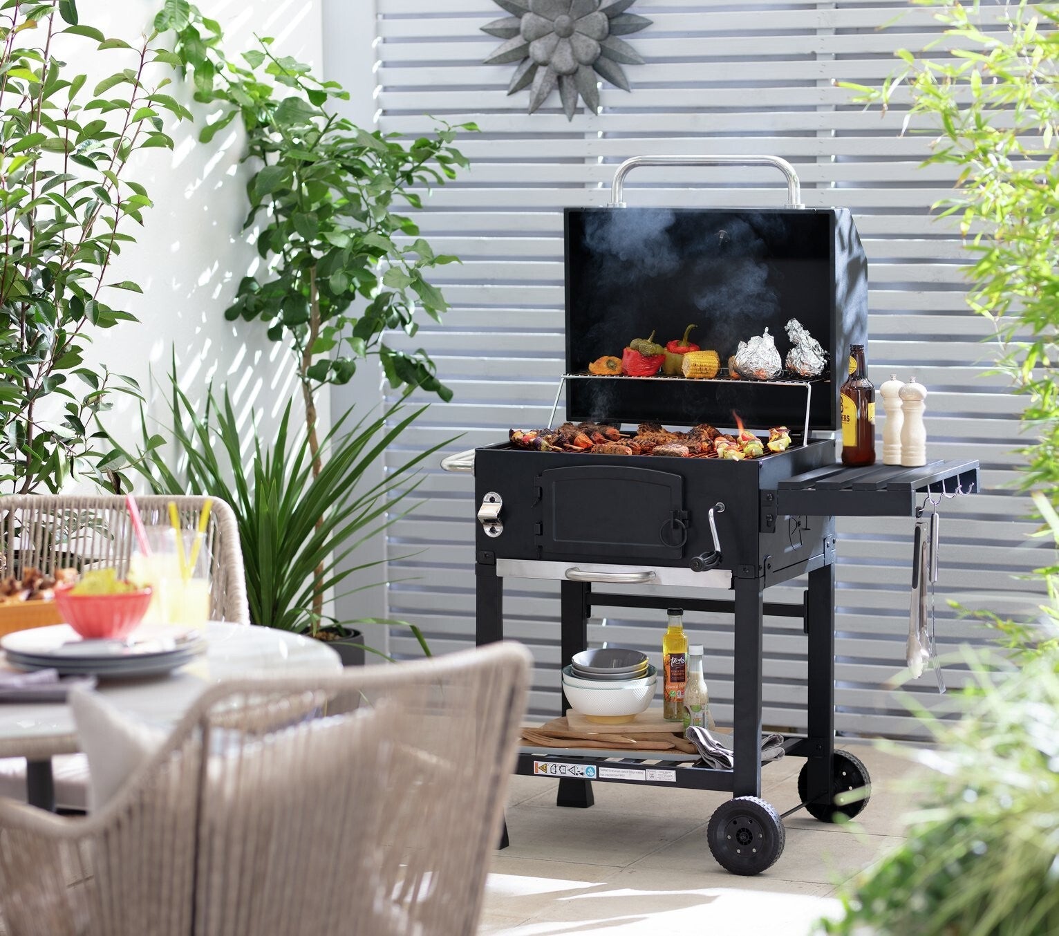 Trolley Charcoal BBQ ( B Grade 17472 )