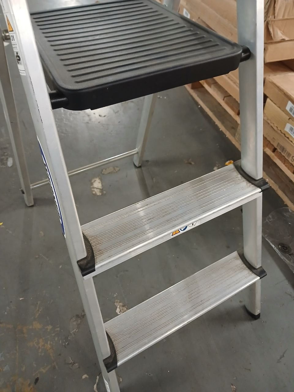 Home Werner 3 Tread High Handrail Step Ladder (B Grade 1135)