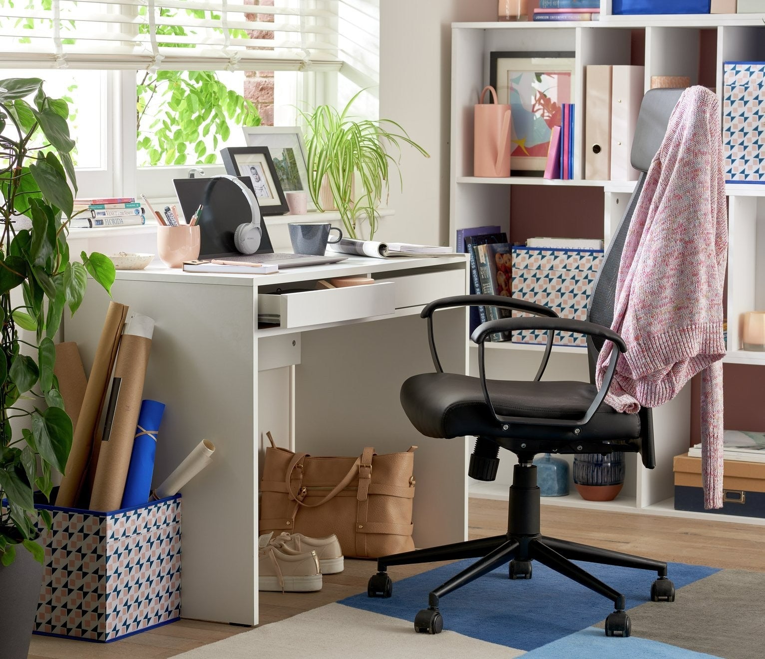 Home Pepper 2 Drawer Desk - Grey | Grey writing desk