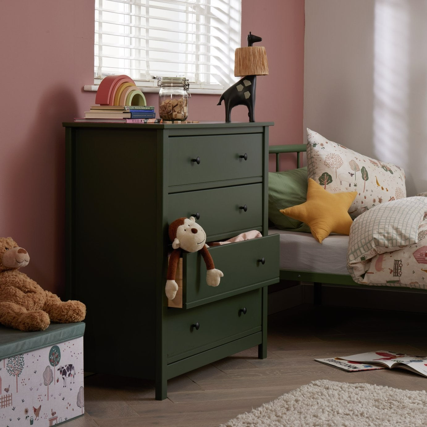 Brooklyn 4 Drawer Chest of Drawers - Green | Organized Clothing Space