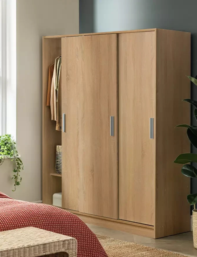 Nova 3 Door Sliding Wardrobe - Oak (B GRADE 1115)